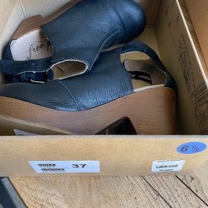 Free People new Amber Orchard Clog 37 Us 6.5